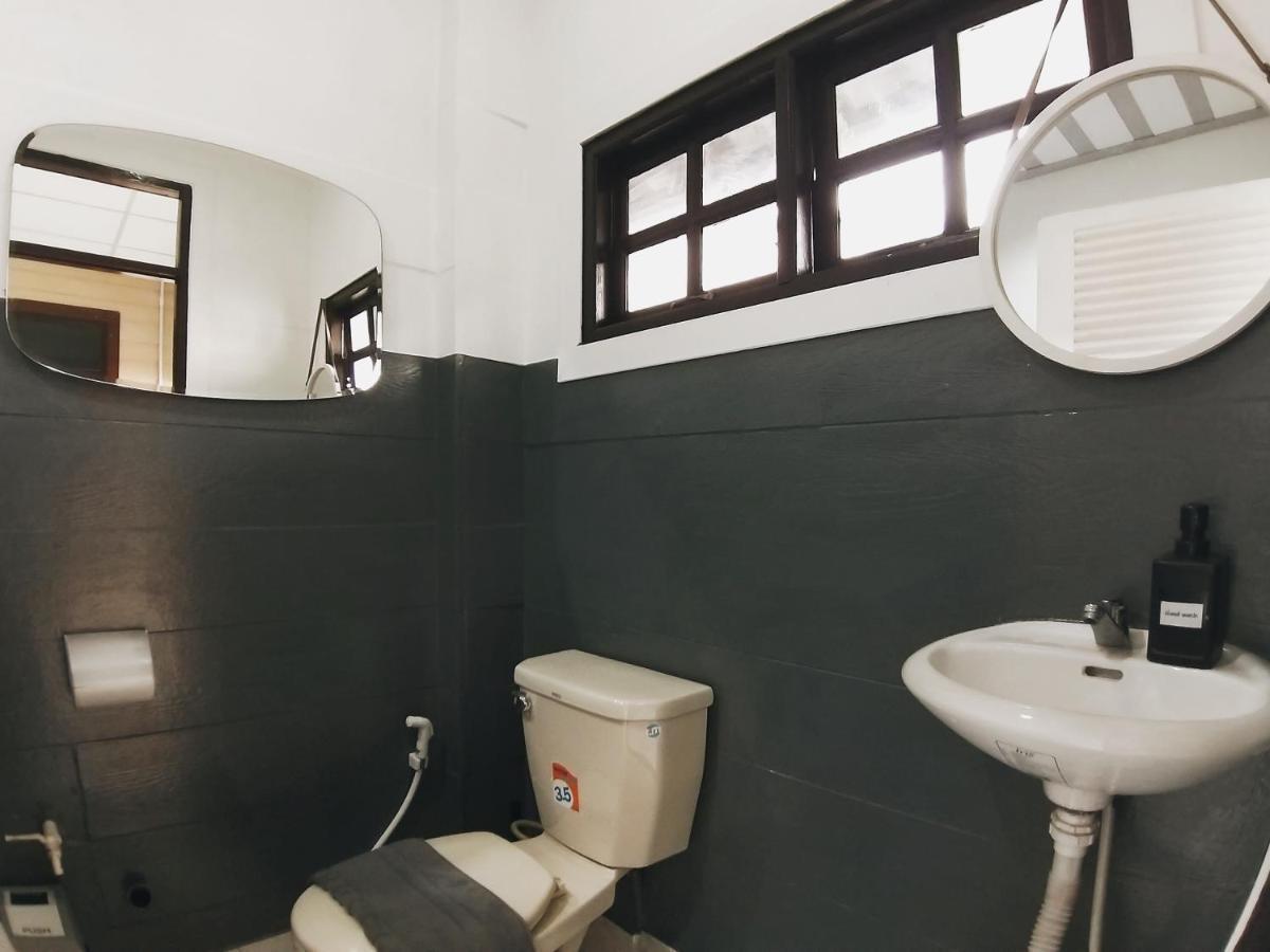 The Warehouse - Ayutthaya Apartman Kültér fotó