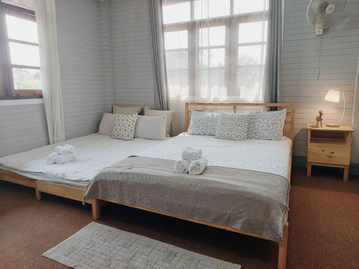 The Warehouse - Ayutthaya Apartman Kültér fotó