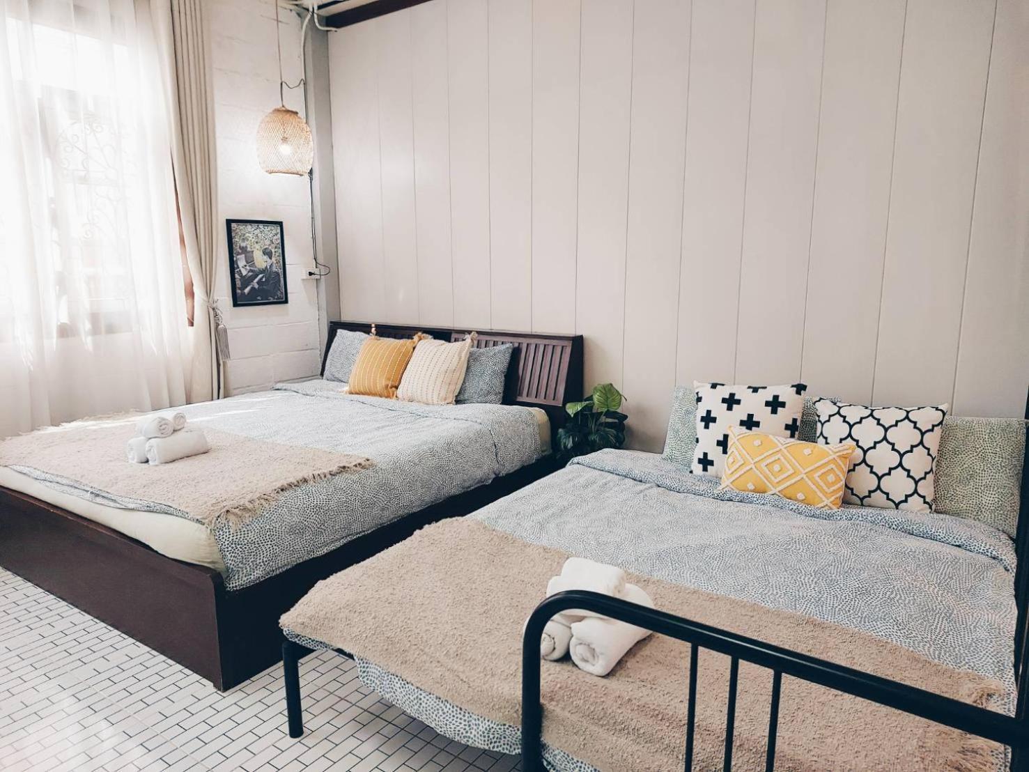 The Warehouse - Ayutthaya Apartman Kültér fotó